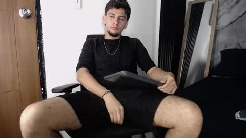 alan__smith online show from January 9, 10:04 pm