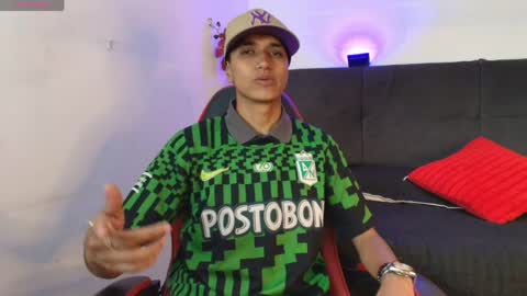 alan_colthon online show from June 2, 3:18 am