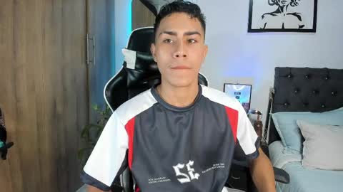 alannaughty_ online show from April 28, 11:42 pm