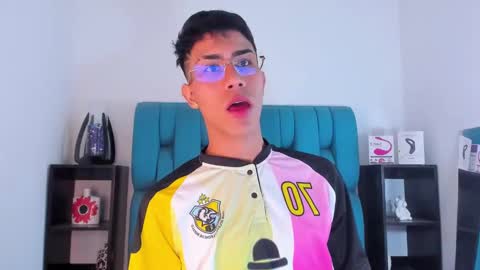 alannaughty_ online show from January 19, 9:13 pm