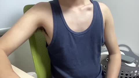 alanwu12 online show from December 14, 6:31 am