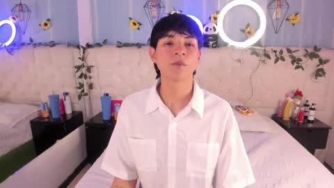 ale_aurarashi online show from November 25, 3:19 am