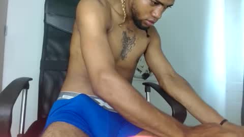 ale_squirt333 online show from February 13, 2:33 pm