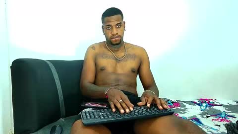 alejo_21cm online show from December 5, 2:53 am