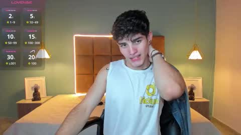 ALejoo Saenz online show from November 8, 3:10 am