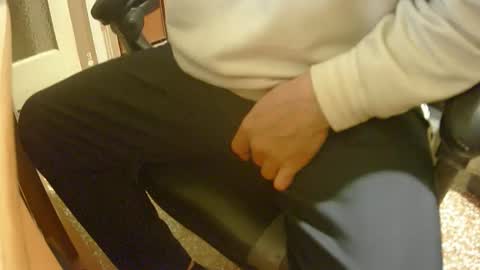 alex81pv1981 online show from December 14, 7:54 pm