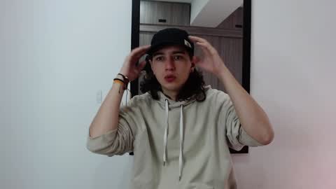 Snapshot of alex_connorr chatting on February 8, 3:00 pm alex_connorr online show from February 8, 3:00 pm