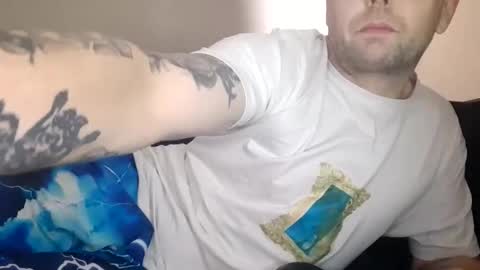 alex_essex69 online show from April 23, 8:52 am