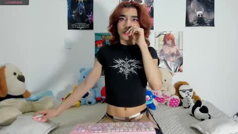 alex_hunt_ online show from April 19, 7:19 am