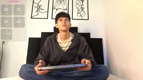 alex_mark_ online show from January 8, 1:27 pm