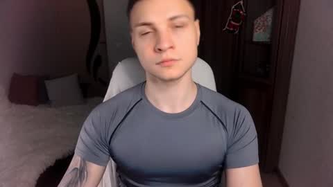 alex_milson online show from December 28, 9:30 pm