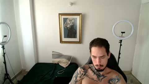 Alex OrionJS online show from June 21, 6:02 pm