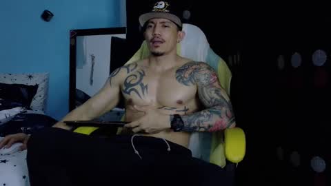 alex_sthorm online show from March 27, 3:10 am