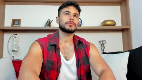 alex_wolf05 online show from April 7, 6:19 pm
