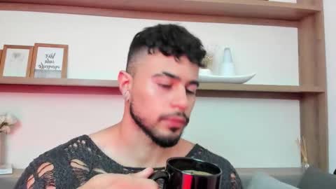 alex_wolf05 online show from March 12, 4:04 pm