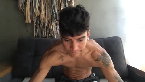 Alex  Dani online show from September 22, 6:29 pm