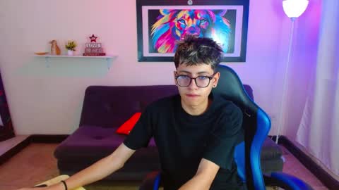 alex online show from May 19, 2:01 pm