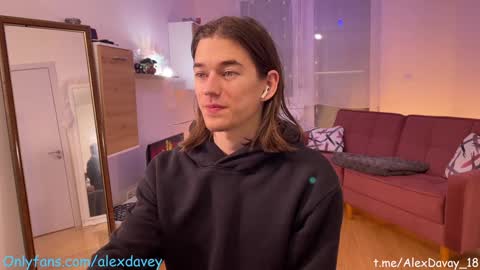           online show from January 8, 7:13 pm