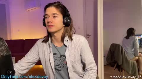           online show from March 6, 8:16 pm