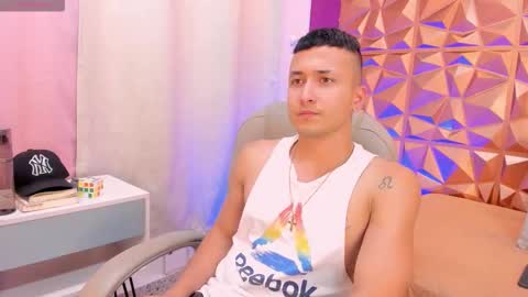  Alex  online show from March 19, 9:07 pm