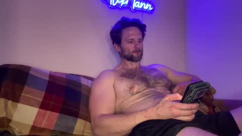 Alex Mann online show from November 2, 2:05 am