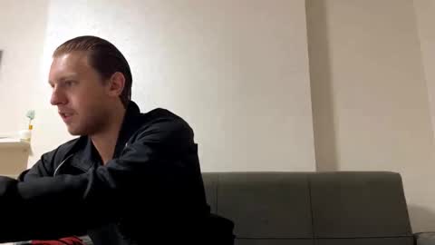 Snapshot of alexs_bugatti chatting on October 24, 8:21 pm Alex online show from October 24, 8:21 pm