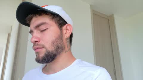 Alex online show from April 13, 8:31 pm