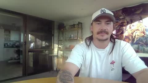 Alex online show from April 17, 4:37 am