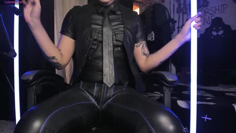   online show from December 31, 2:14 pm