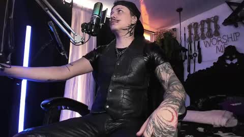   online show from March 10, 6:01 pm