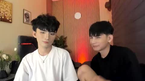 kim and josh online show from November 11, 6:57 pm