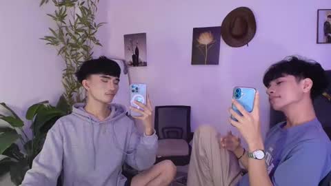 kim and josh online show from April 20, 6:54 pm