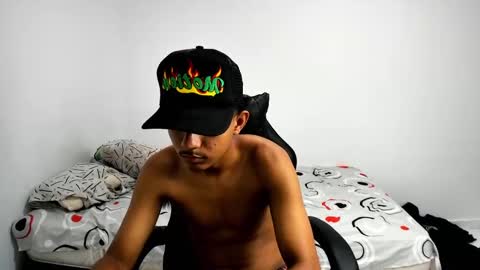 Snapshot of alluringangel0 chatting on September 14, 3:30 am alluringangel0 online show from September 14, 3:30 am