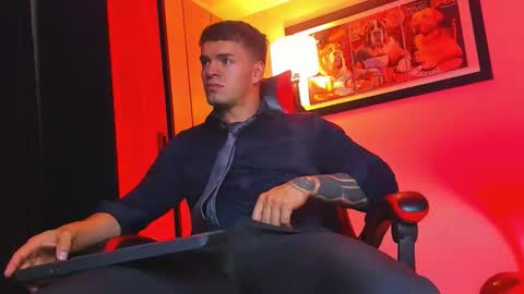 alpha_dominus_ online show from December 1, 5:54 am