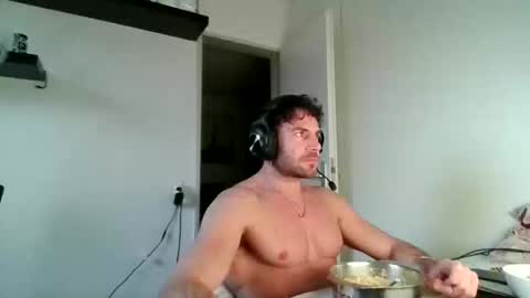 alphah_hunk online show from December 16, 8:05 pm