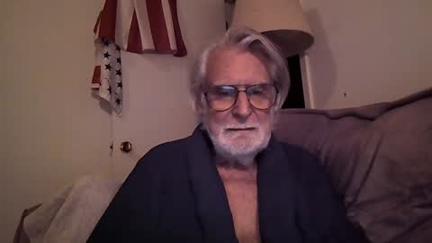 AlphaUniform online show from January 17, 11:33 pm