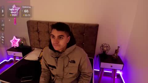 Amadeo Wild online show from December 2, 1:55 pm