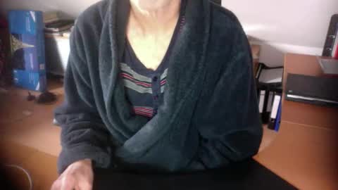 Amor2200 online show from January 11, 8:18 am