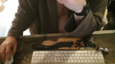 amslave4f online show from February 19, 9:50 am