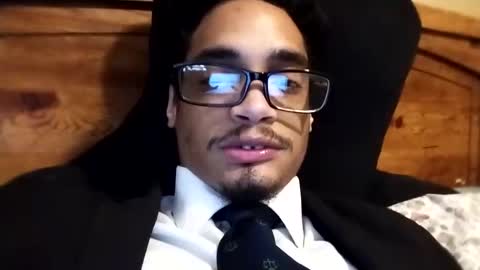 Snapshot of an377432 chatting on March 9, 7:48 pm an377432 online show from March 9, 7:48 pm