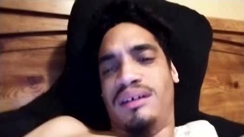 Snapshot of an377432 chatting on March 7, 1:20 am an377432 online show from March 7, 1:20 am