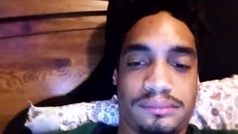 Snapshot of an377432 chatting on March 9, 1:04 am an377432 online show from March 9, 1:04 am