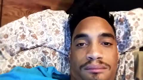 Snapshot of an377432 chatting on September 8, 5:01 pm an377432 online show from September 8, 5:01 pm