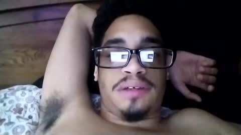 Snapshot of an377432 chatting on March 6, 2:08 pm an377432 online show from March 6, 2:08 pm