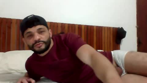 Snapshot of andreloko123 chatting on December 12, 4:48 am andreloko123 online show from December 12, 4:48 am