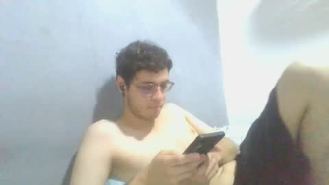 andres129494 online show from November 11, 2:49 am