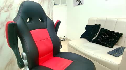 andres_stud online show from December 23, 6:55 am