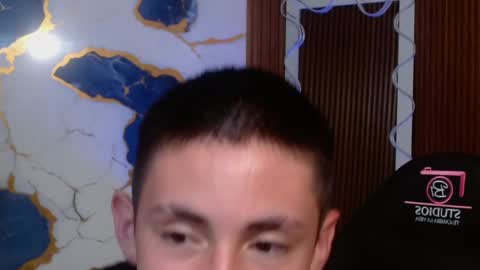 andres_tay online show from May 7, 2:33 am