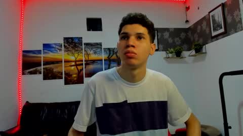 andrew_2811 online show from November 18, 3:54 am