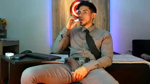 Andrew online show from November 9, 7:01 am